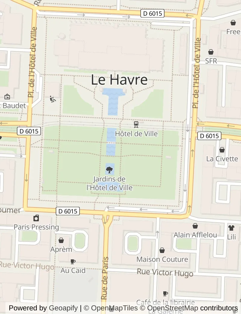 Closer street map of Le Havre, about ten minutes' walk from side to side, showing the streets and what is on them.
